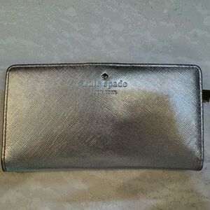 Kate Spade Silver Wallet